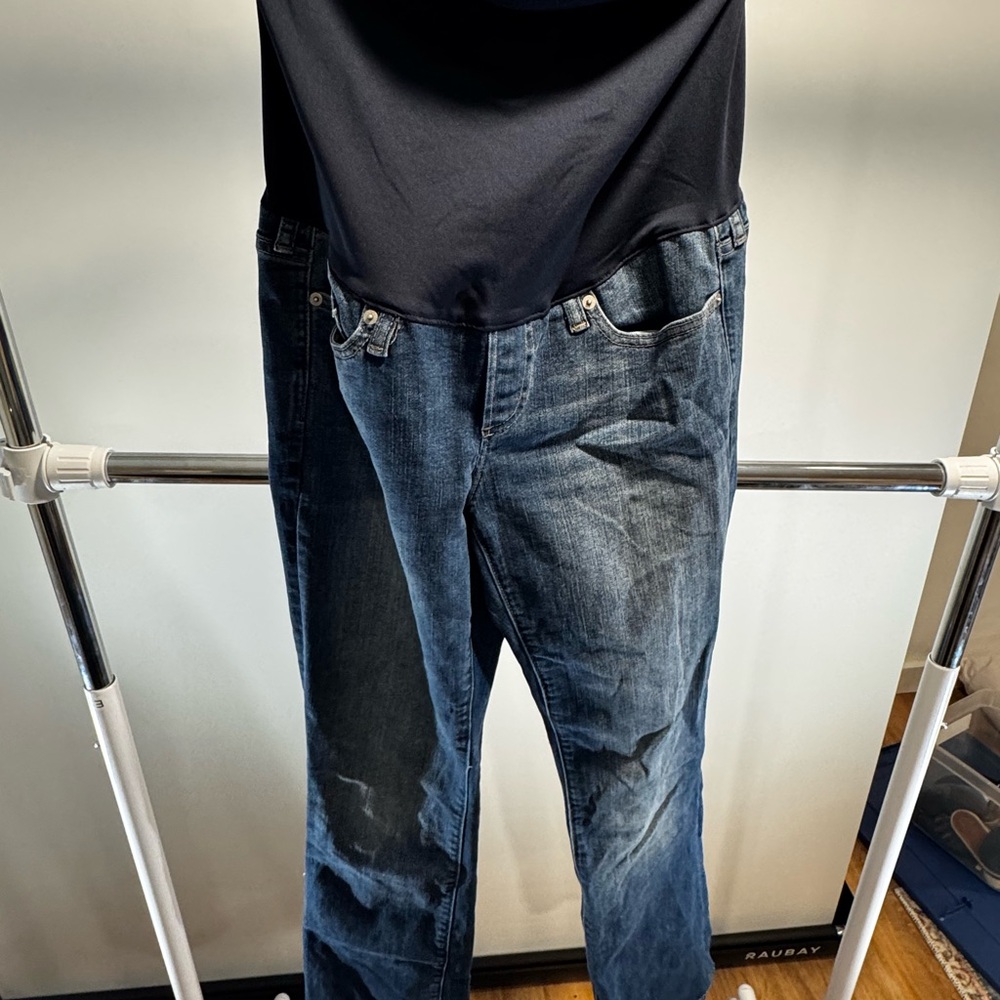 Ultra Comfortable GAP Maternity Blue Jeans